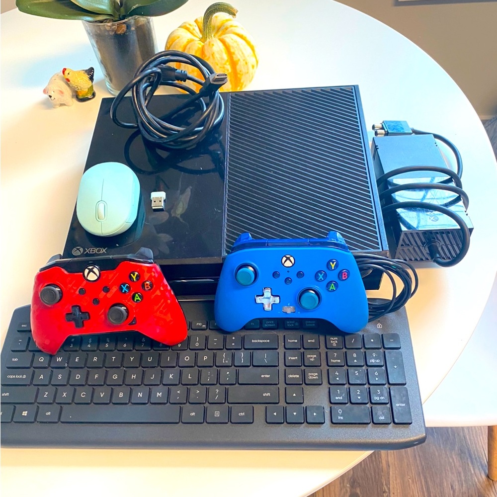 Xbox one black